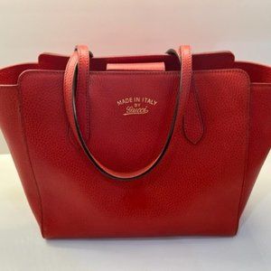 Gucci Leather Swing Tote Purse